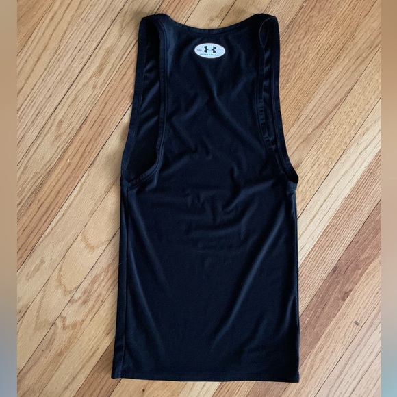 Under Armour tank top size S - Picture 3 of 4